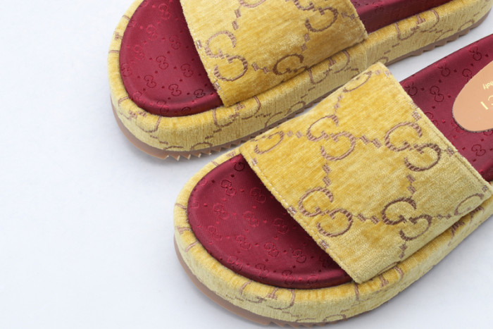 guc sandal