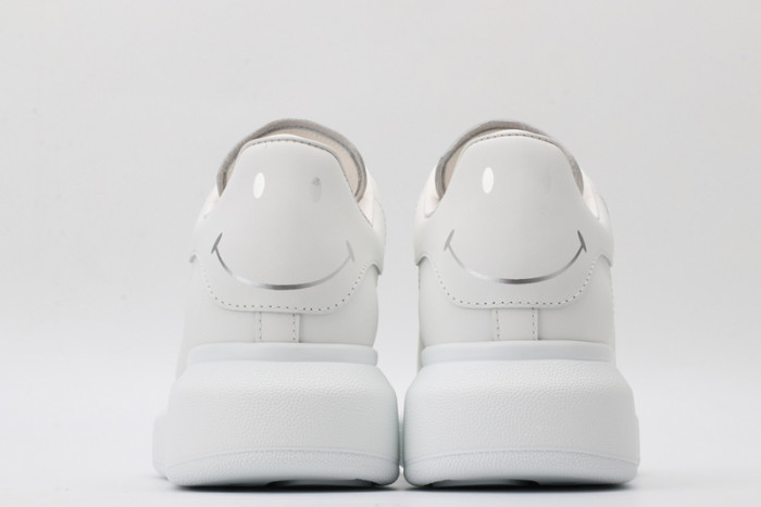 alex mcqu sneakers