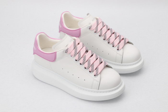 alex mcqu sneakers