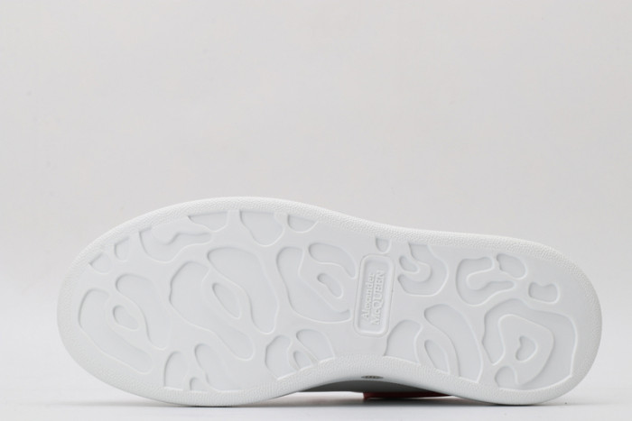 alex mcqu sneakers