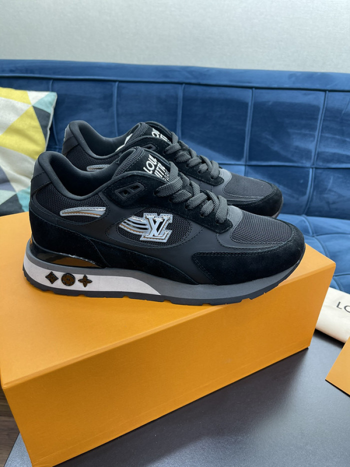 lovt sports shoes