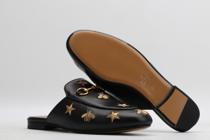 guc loafer