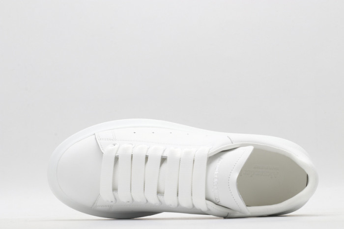 alex mcqu sneakers