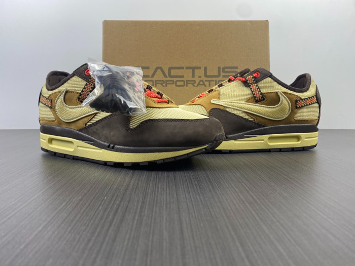 travis scott x nike air max 1 do9392-200