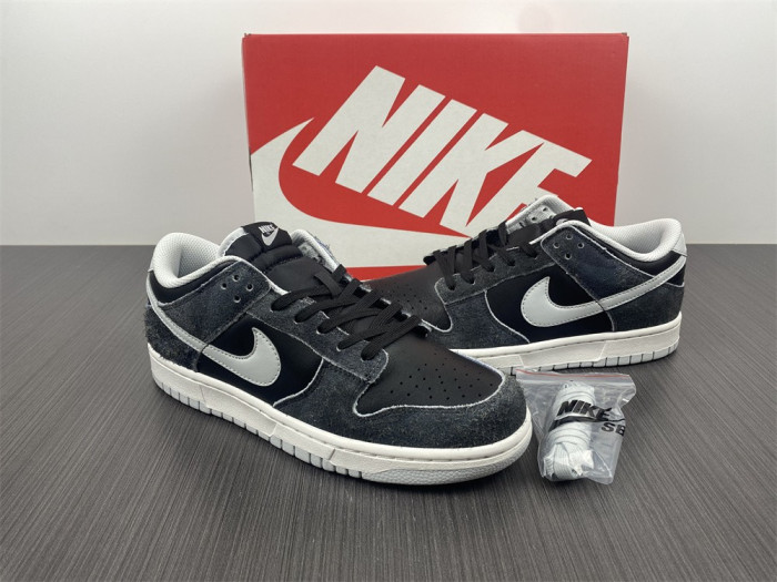 nike dunk low “zebra” dh7913-001
