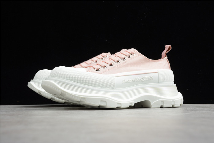alex mcqu sneakers