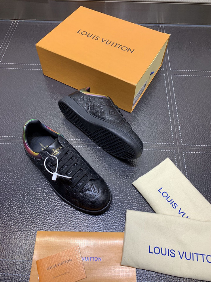 lovt sneaker