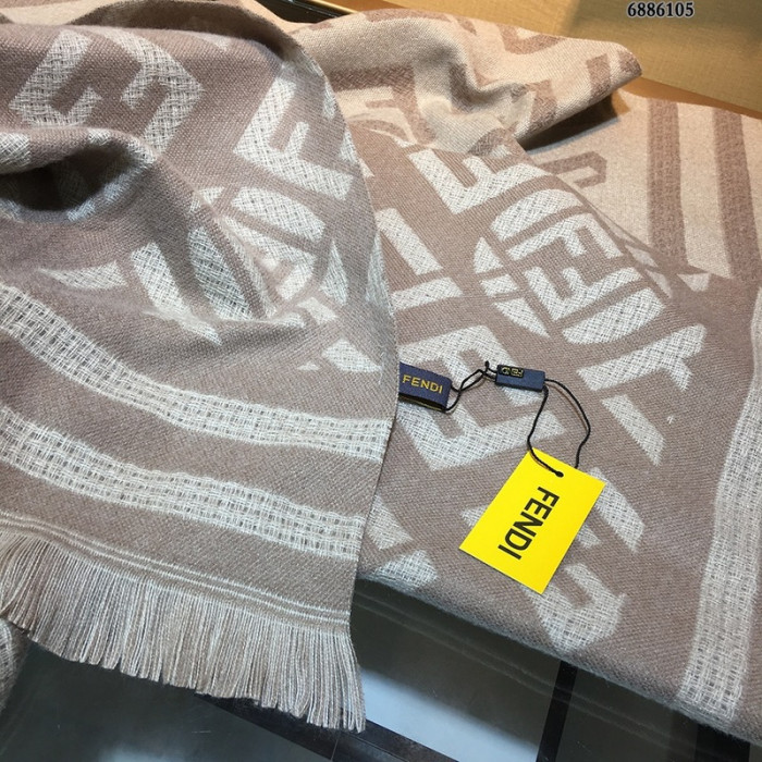 F**di scarf
