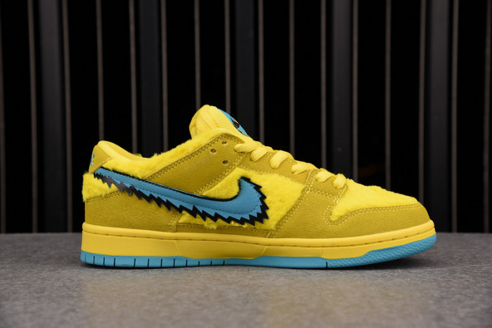 grateful dead x dunk low sb 