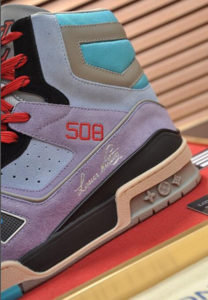 lovt sneaker